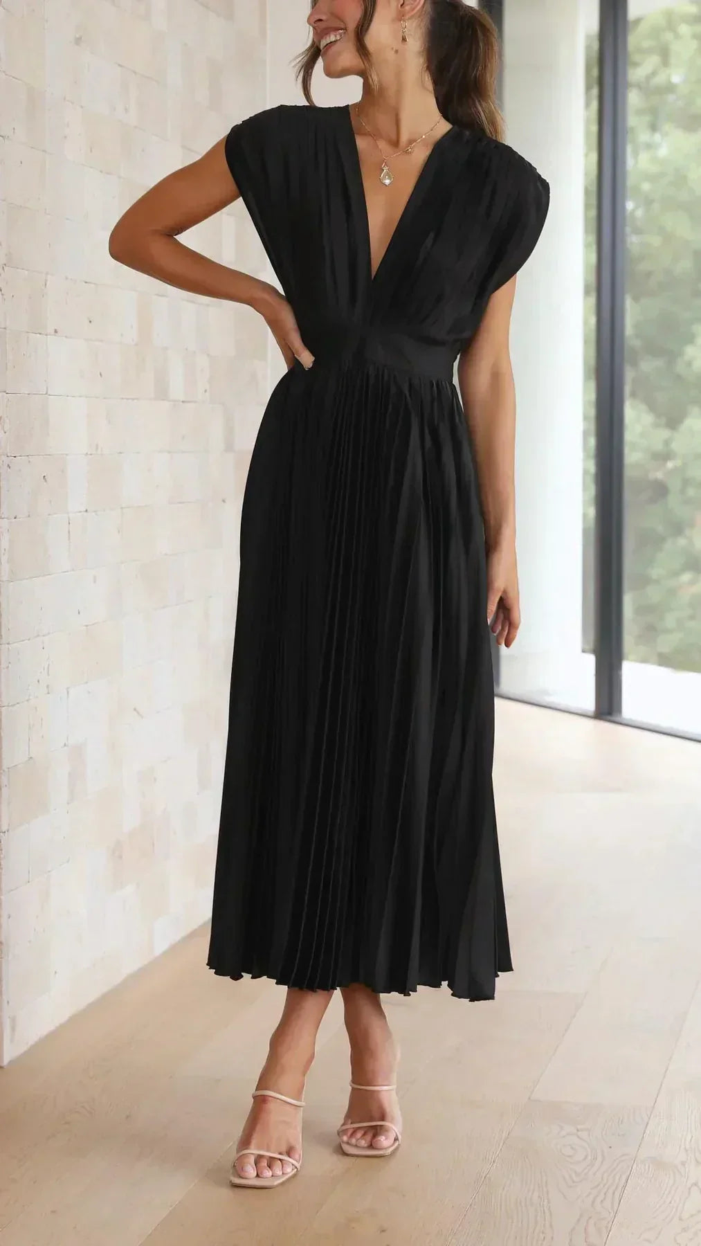 Leni - Elegant Sexy Plisserad Klänning
