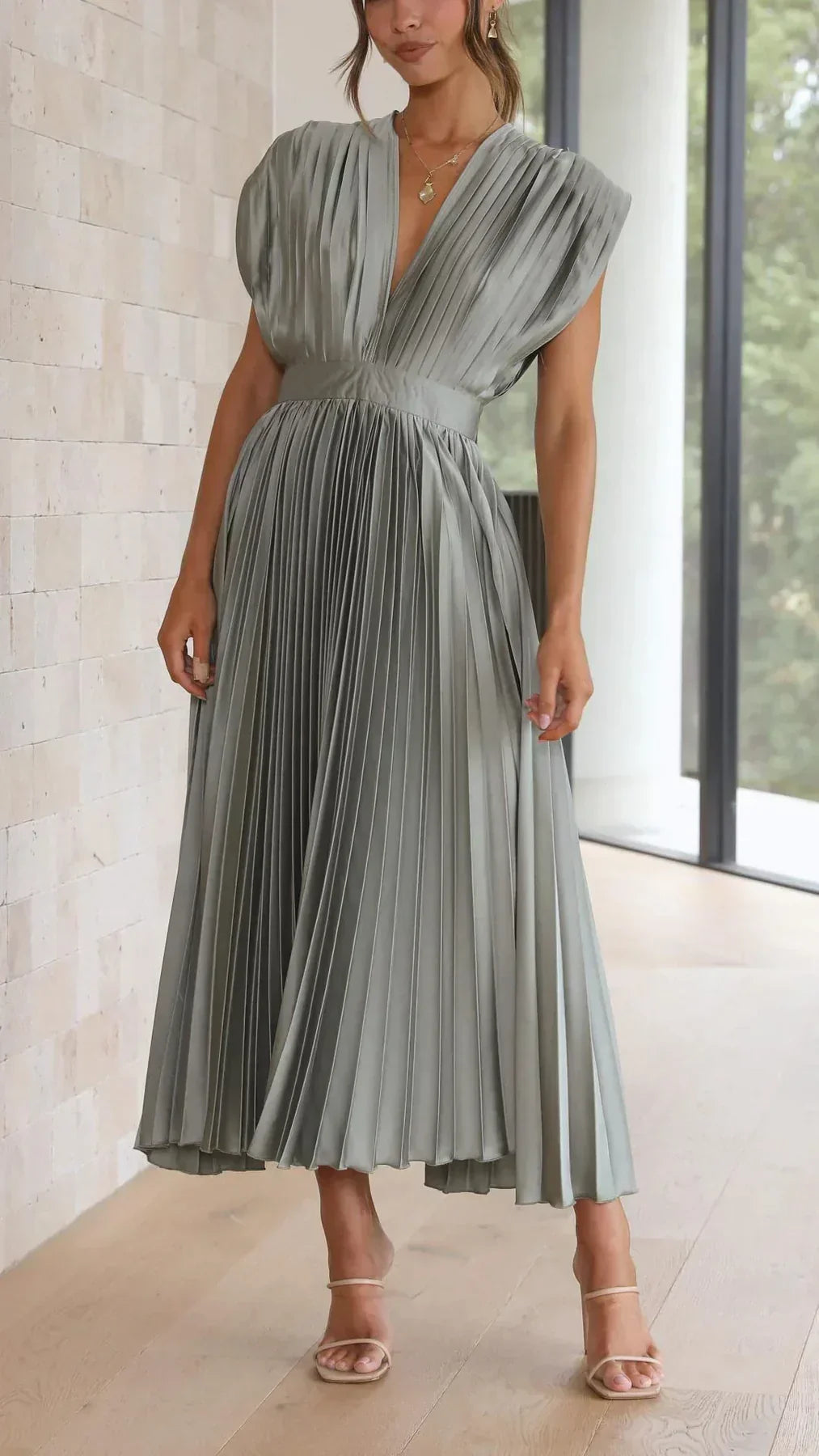 Leni - Elegant Sexy Plisserad Klänning